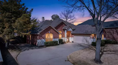 524 Suffolk Dr, Grand Prairie, TX 75052