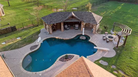 228 Crystal Ct, Heath, TX 75032