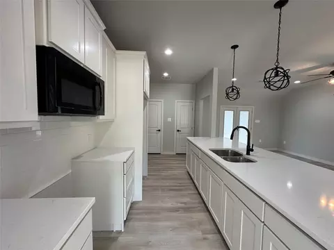 Entry Way - 317 N Clark St, Comanche, TX 76442 photo 1 of 1