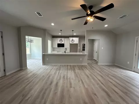 Living - 317 N Clark St, Comanche, TX 76442 photo 3 of 3