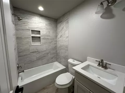 Bath - 317 N Clark St, Comanche, TX 76442 photo 1 of 10