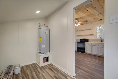 Entry Way - 6976 Fm 71, Commerce, TX 75428 photo 3 of 4