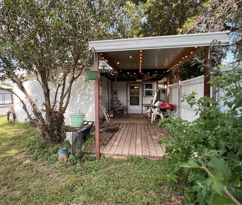 242 Treasurebeach, Comanche, TX 76442