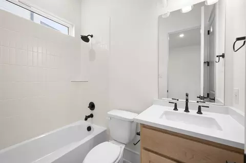 Bath - 460 Shadowfax, Aledo, TX 76008 photo 5 of 6
