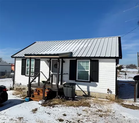 109 W Morning Dove Dr, Azle, TX 76020