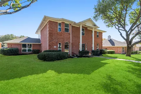 Exterior - 4010 Bluffpoint Rd, Rowlett, TX 75088 photo 7 of 8