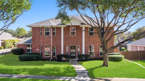 4010 Bluffpoint Rd, Rowlett, TX 75088