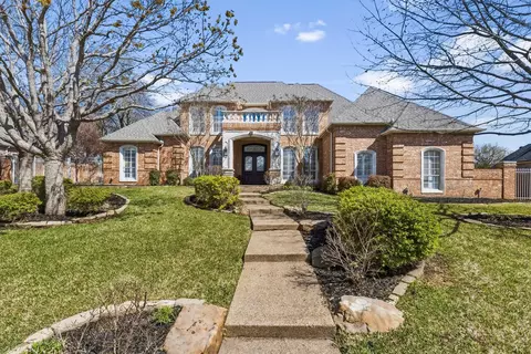 709 Dominion Dr, Southlake, TX 76092
