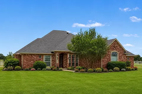 1908 Meadow Springs Dr, Haslet, TX 76052