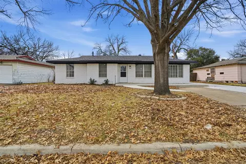 3321 Fairview St, Fort Worth, TX 76111