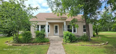 616 E 9th St, Coleman, TX 76834