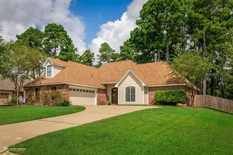 805 Grey Fox Cir, Haughton, LA 71037