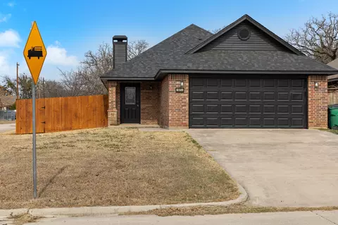 1501 Carpenter St #A, Bridgeport, TX 76426