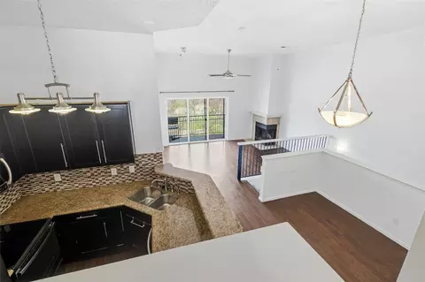 2201 Wolf St #5206, Dallas, TX 75201