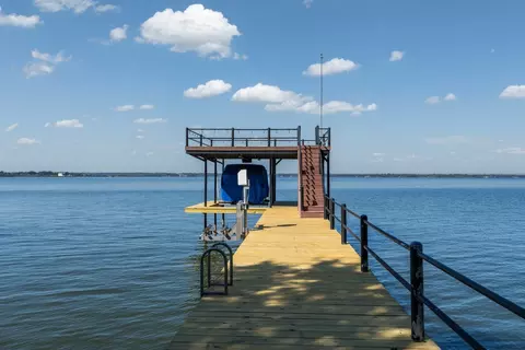 114 Harbor Dr, Gun Barrel City, TX 75156