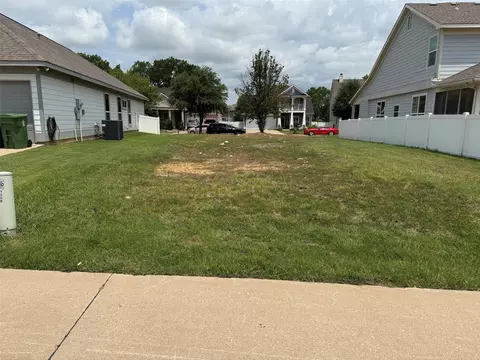 1306 Oakcrest Dr, Providence Village, TX 76227