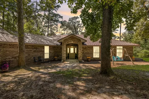 810 Clear Water Trl, Holly Lake Ranch, TX 75765