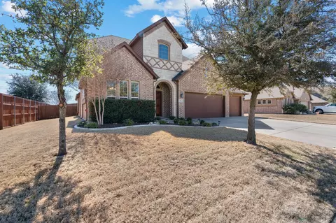 830 Magnolia Dr, Weatherford, TX 76086