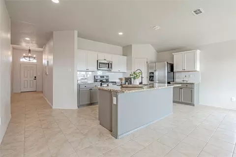345 Chestnut Ln, Ponder, TX 76259
