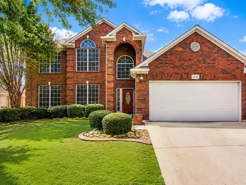 4745 Eagle Trace Dr, Fort Worth, TX 76244