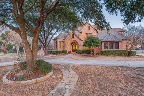 390 Oak Ridge Dr, Fairview, TX 75069