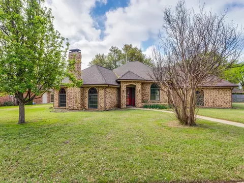 7413 Fuller Cir, Fort Worth, TX 76133