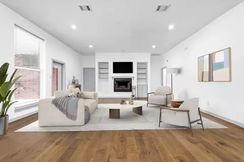 2541 Town View Dr, Cedar Hill, TX 75104