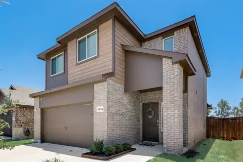 1038 Old Oaks Dr, Forney, TX 75126