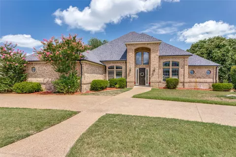 7428 Golf Club Dr, Fort Worth, TX 76179
