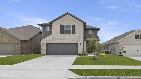 748 Hidden Feather Dr, Lavon, TX 75166