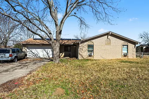 1732 Tanglewood Dr, Azle, TX 76020