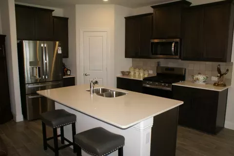 11132 Ranchera Dr, Aubrey, TX 76227