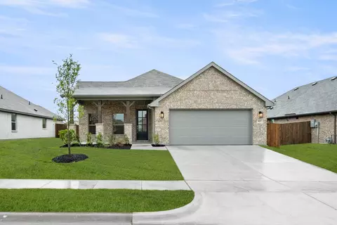 927 Madeline Ln, Cleburne, TX 76033