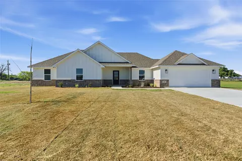 248 Yawney Dr, Lipan, TX 76462