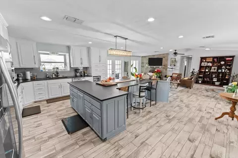 Kitchen - 5213 Links Dr, Waco, TX 76708 photo 4 of 4