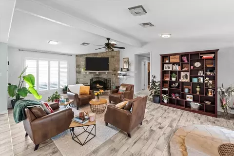 Living - 5213 Links Dr, Waco, TX 76708 photo 2 of 3