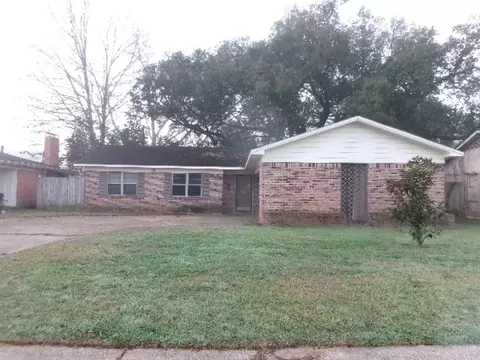 505 Meadowbrook Ln, Shreveport, LA 71105