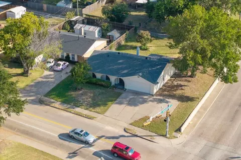 204 E Grubb Dr, Mesquite, TX 75149 photo 2