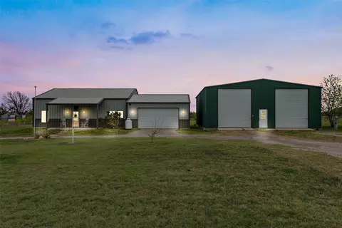 6711 W Sundance Cir, Joshua, TX 76058