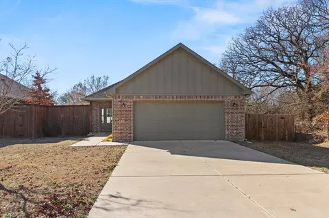 508 Good John St, Collinsville, TX 76233