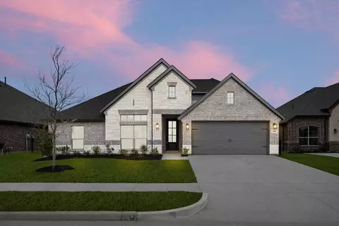 318 Bowrider Ln, Granbury, TX 76049
