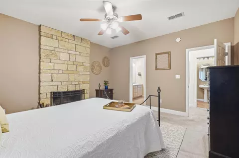Bedroom - 102 Codybug Rd, Abilene, TX 79602 photo 3 of 7