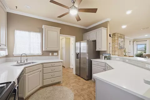 Kitchen - 102 Codybug Rd, Abilene, TX 79602 photo 1 of 3