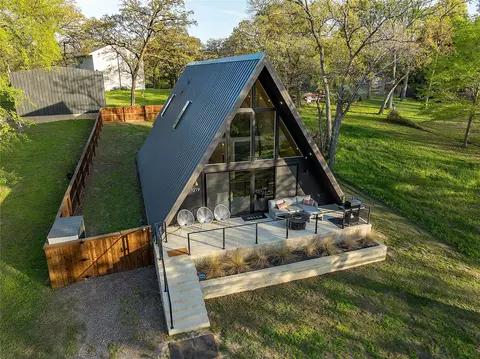 1219 Whispering Springs Dr, Tool, TX 75143