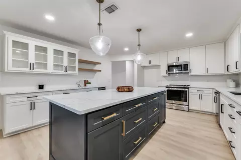 2601 Red Oak Ln, Plano, TX 75075