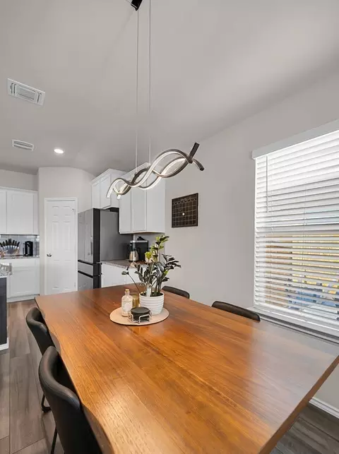 Dining - 2916 Brosnan Rd, Lorena, TX 76655 photo 2 of 2
