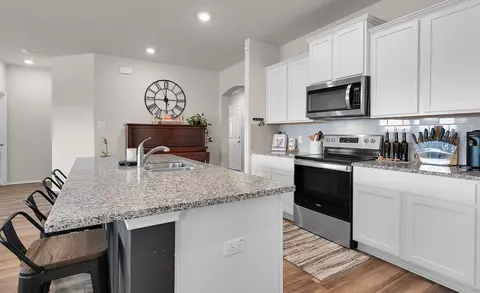 Kitchen - 2916 Brosnan Rd, Lorena, TX 76655 photo 5 of 8
