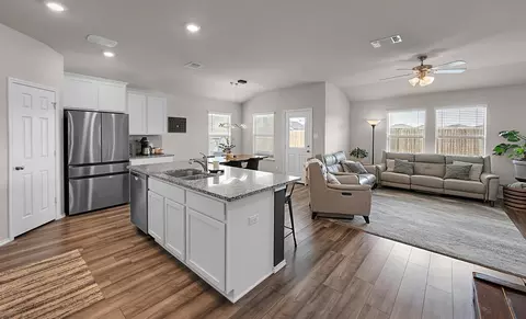 Kitchen - 2916 Brosnan Rd, Lorena, TX 76655 photo 1 of 8