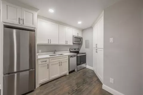 5757 Martel Ave #B08, Dallas, TX 75206