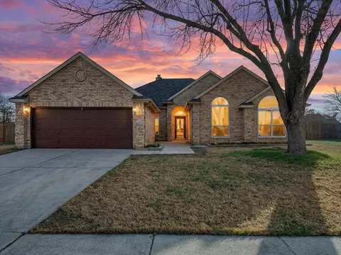 805 Bodega Bay Dr, Keller, TX 76248